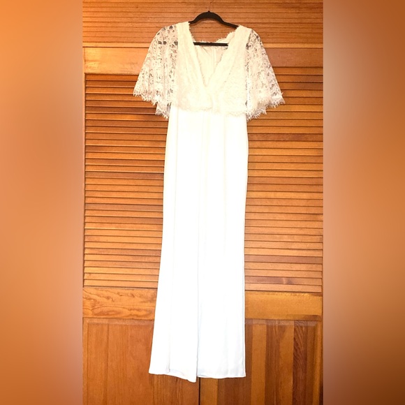 NEW- Tadashi Shoji - BRANSON LACE CAPELET IVORY JUMPSUIT- size 0/2 - Picture 9 of 9